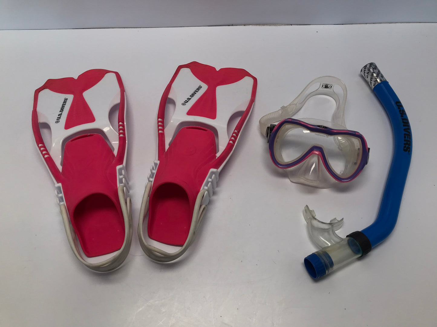 Snorkel Dive Fins Set Child Shoe Size 9-13 US Divers White Pink Blue Excellent