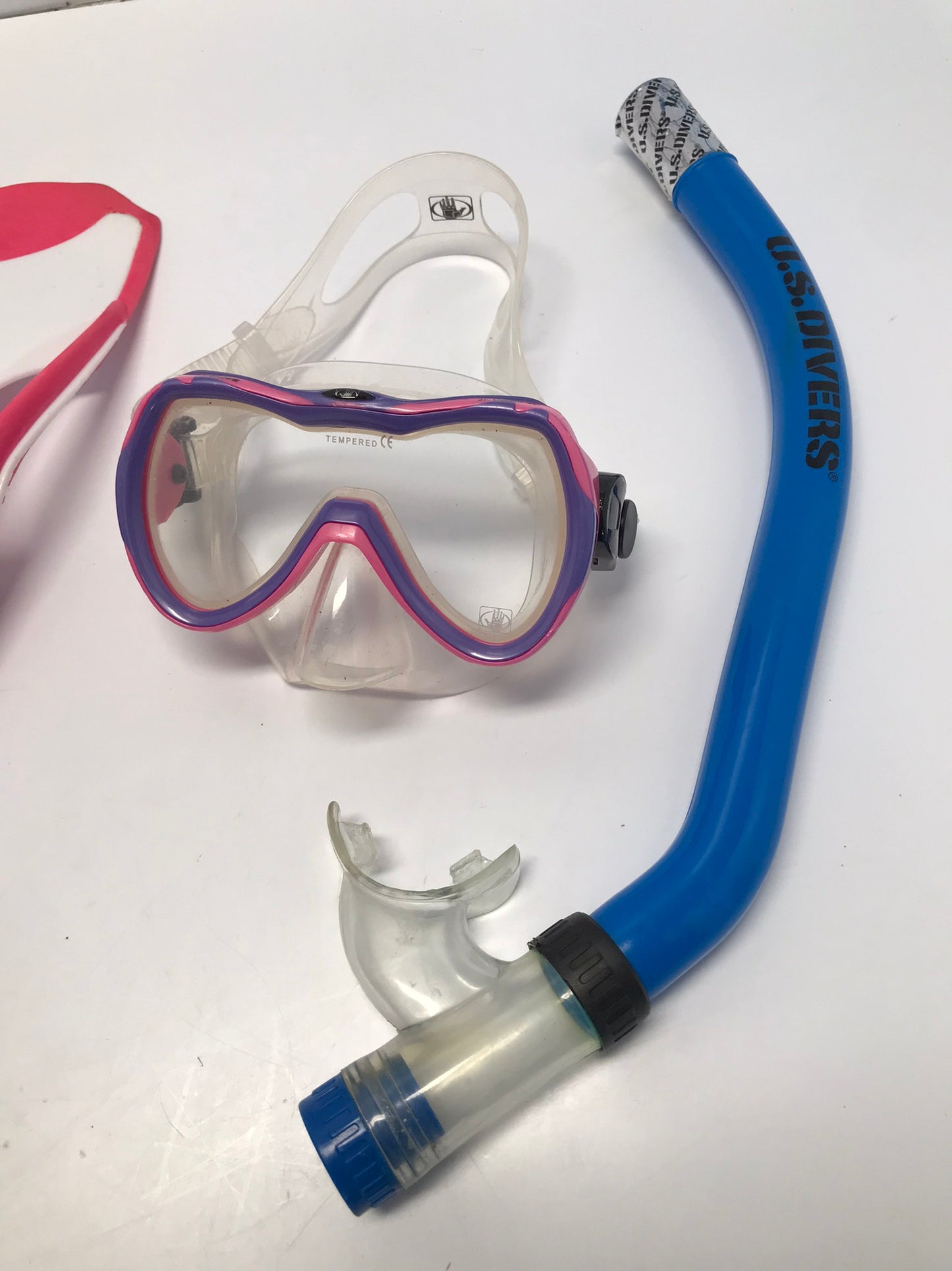 Snorkel Dive Fins Set Child Shoe Size 9-13 US Divers White Pink Blue Excellent