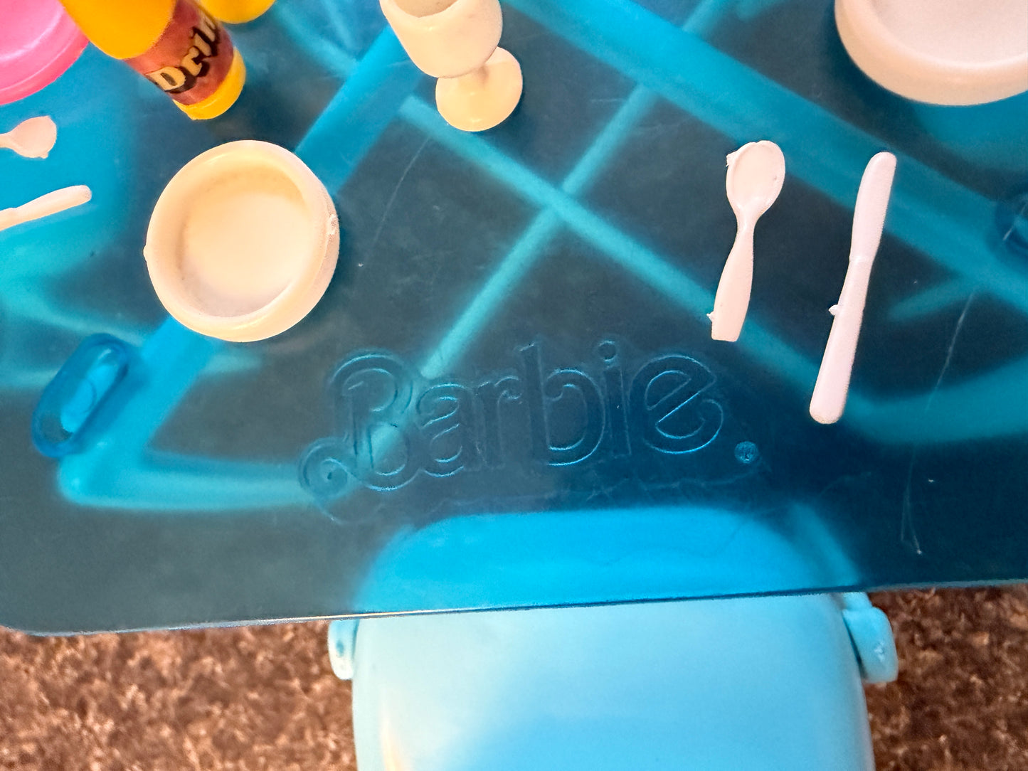 Vintage 1977 Mattel Barbie Modern Dream Furniture Living Room Collection And Dinning Set