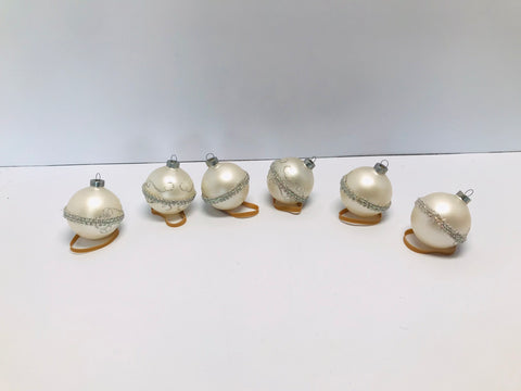 Christmas 6 Tree Ball Ornaments Vintage White Silver Bling Glam and Glitter