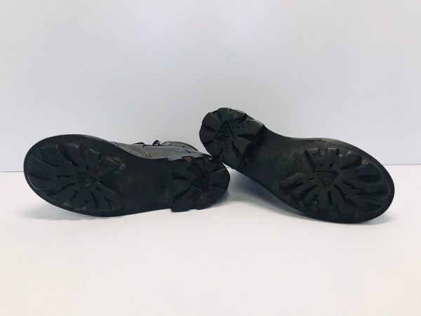 John Fluevog Seventh Heaven Size 7.5 - 8 Ladies Leather Wingtip Combat Boots Like New Black