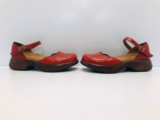 Ladies Dress Shoes Size 8.5 Euro 39 Dansko With Arch Support Leather Made In Europe Red Worn Once Retail 239.99