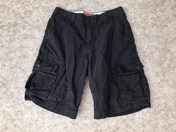 Levies Jeans Men's Size 34 inch Cotton Denim Black Shorts Cargo Style Excellent