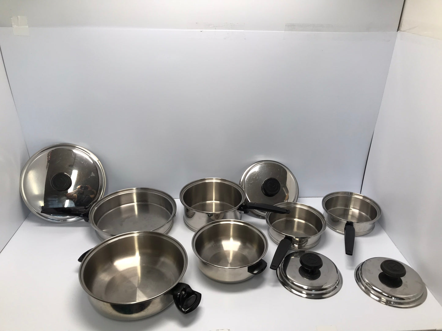 Lifetime Stainless Steel Cookware Set Lifetime Warranty 10 Piece With Dome Pot Lits and Reg Lids Like New