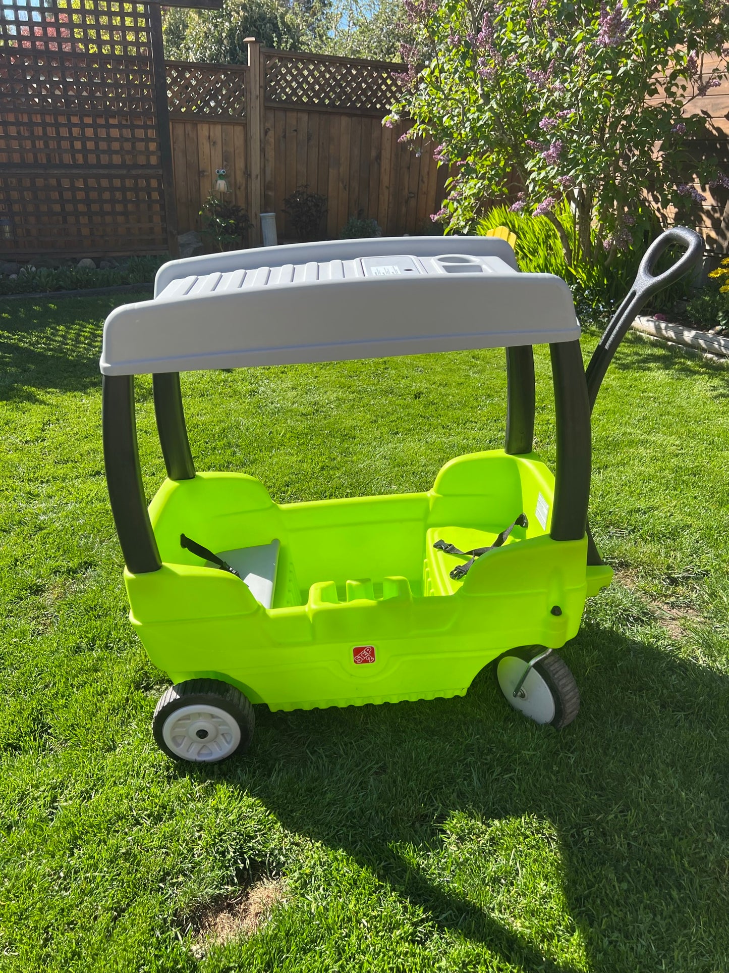 Little Tikes Step 2 Canopy Wagon With Double Seat Belts and Water Bottle Holders Like New