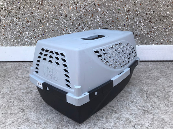 My Little Pet Shop Dog Cat Puppy Kennel Crate 22 inches Light Grey Excellent up to 20lbs