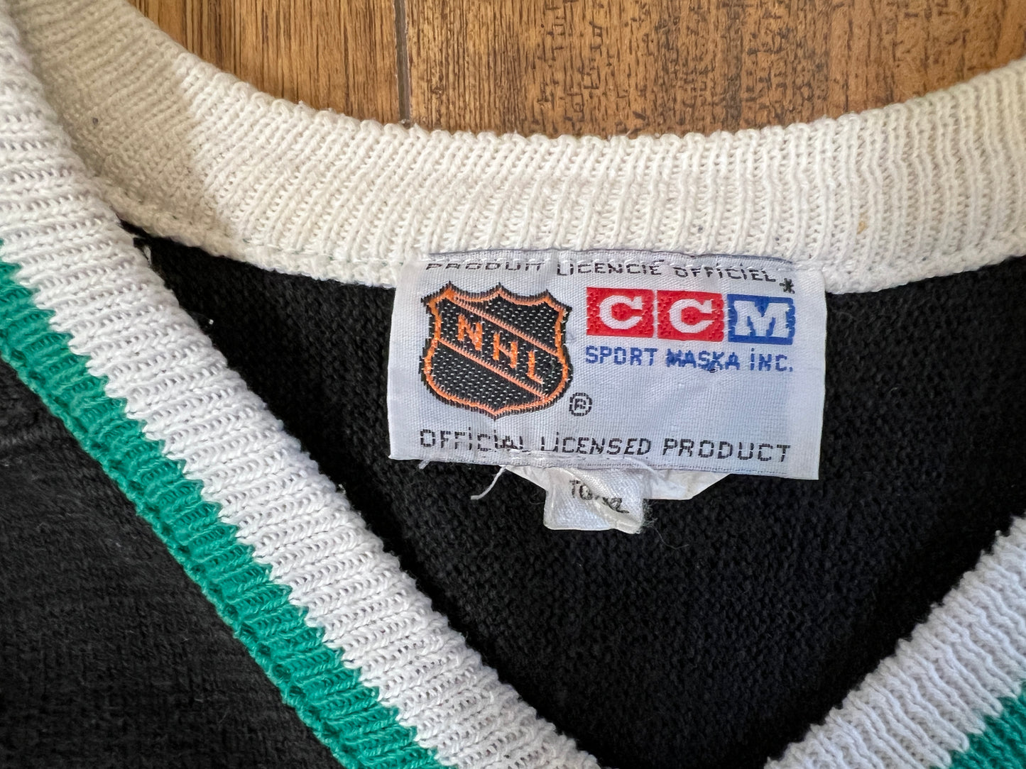 NHL Vintage 1990's Dallas Stars Hockey Jersey CCM Sweater Style Rare Men's X-Large