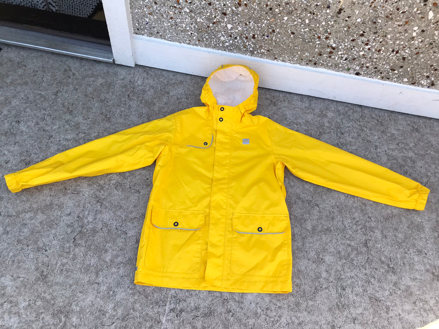 Rain Coat Child Size 14 MEC Youth Waterproof Yellow Excellent
