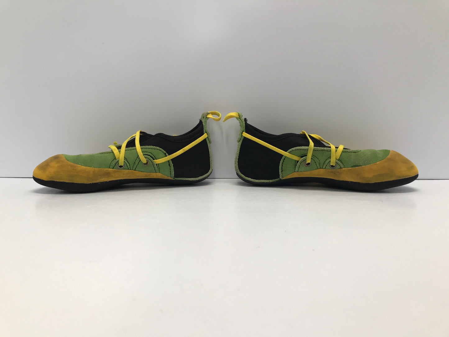 Rock Climbing Shoes Child Size 2-3 La Sportive Yellow Lime