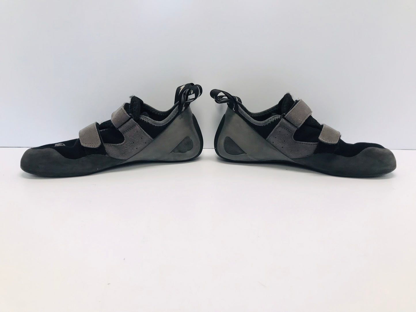 Rock Climbing Shoes Men's Size 11 Evolve Defy Black Grey New Demo Model