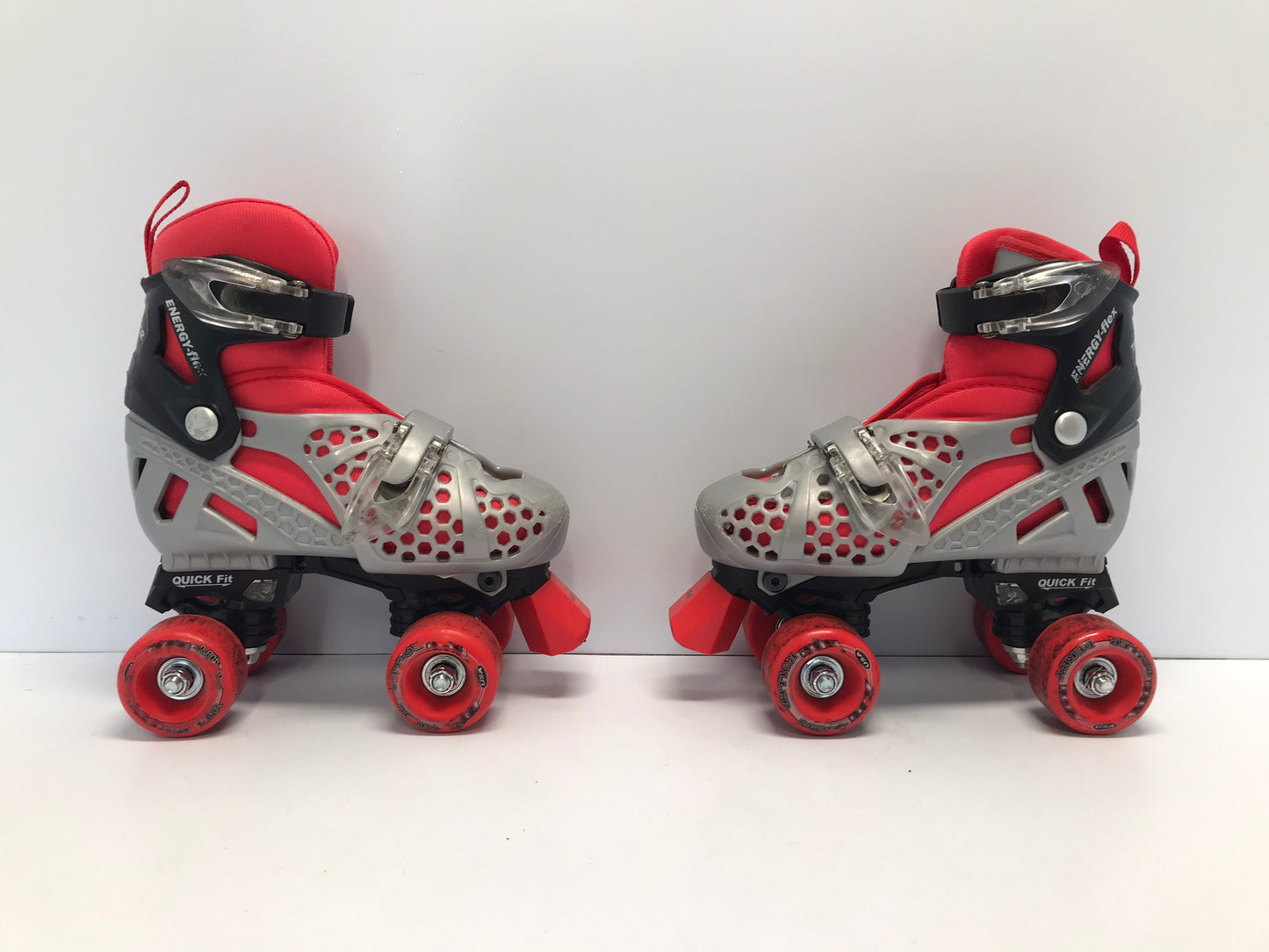 Roller Derby Roller Skates Child Size 12-2 Adjustable Red Grey Excellent
