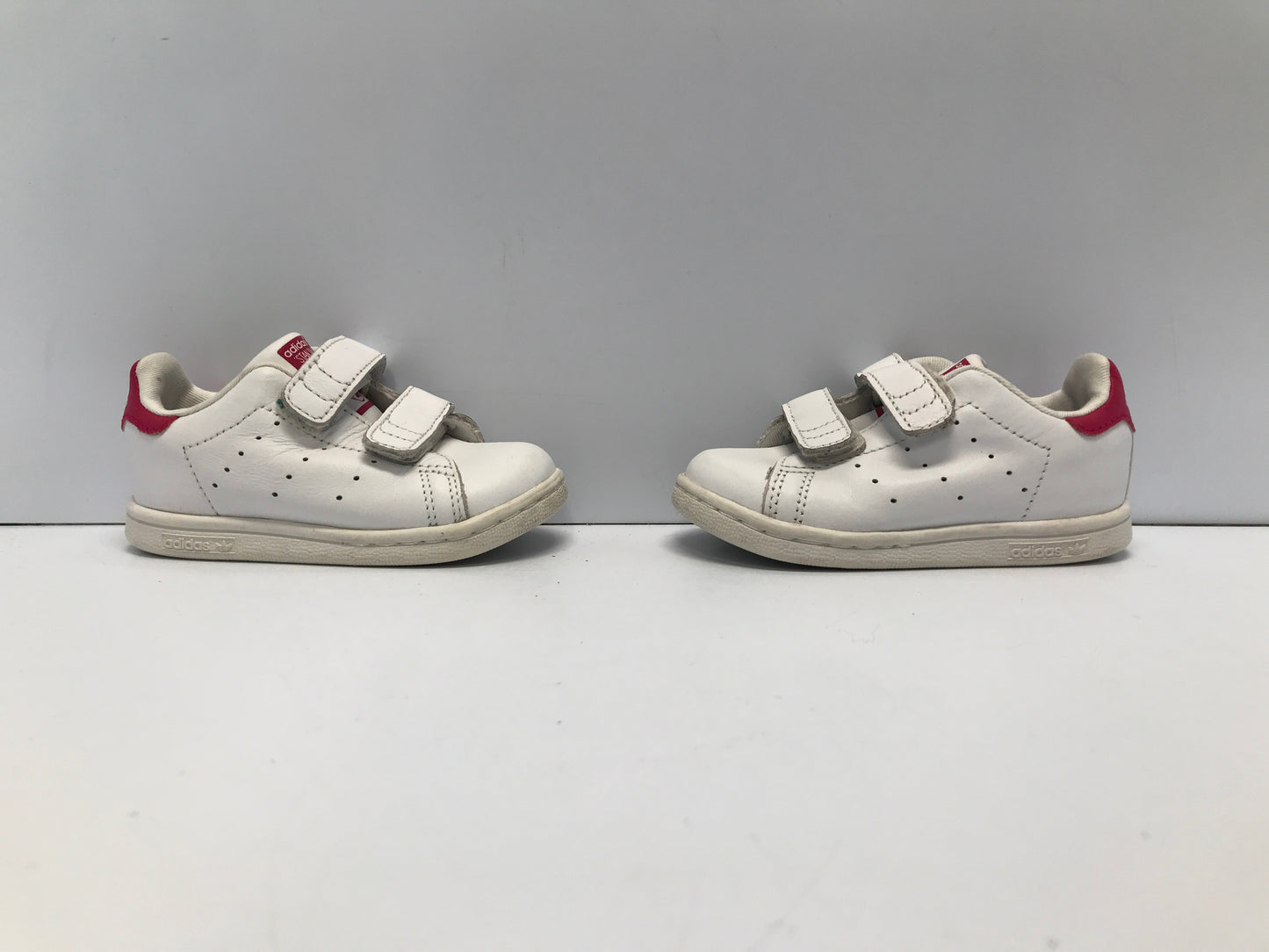 Runners Infant Baby Size 6 Adidas Stan Smite White PInk Excellent