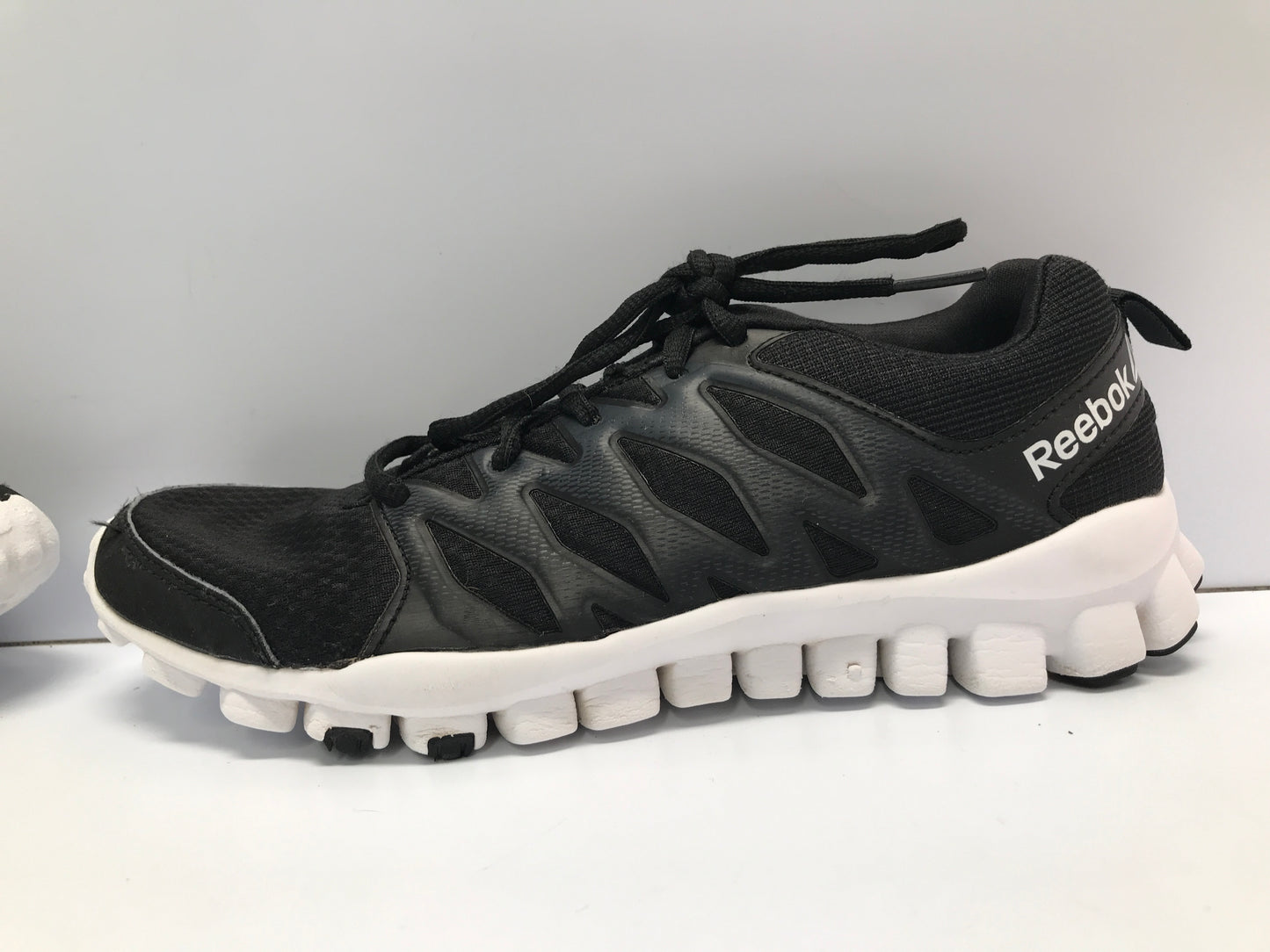 Running Shoes Men's Size 6 Reebok Black Excellent
