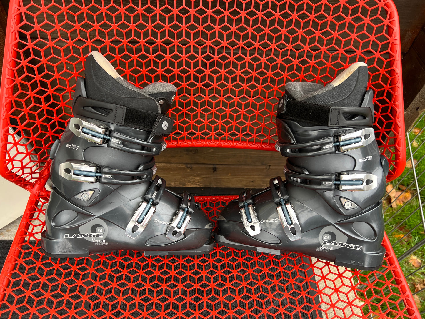 Ski Boots Mondo Size 24.0 Women Size 7 Lange 288 mm Grey Black With Walk Ski Mode Excellent