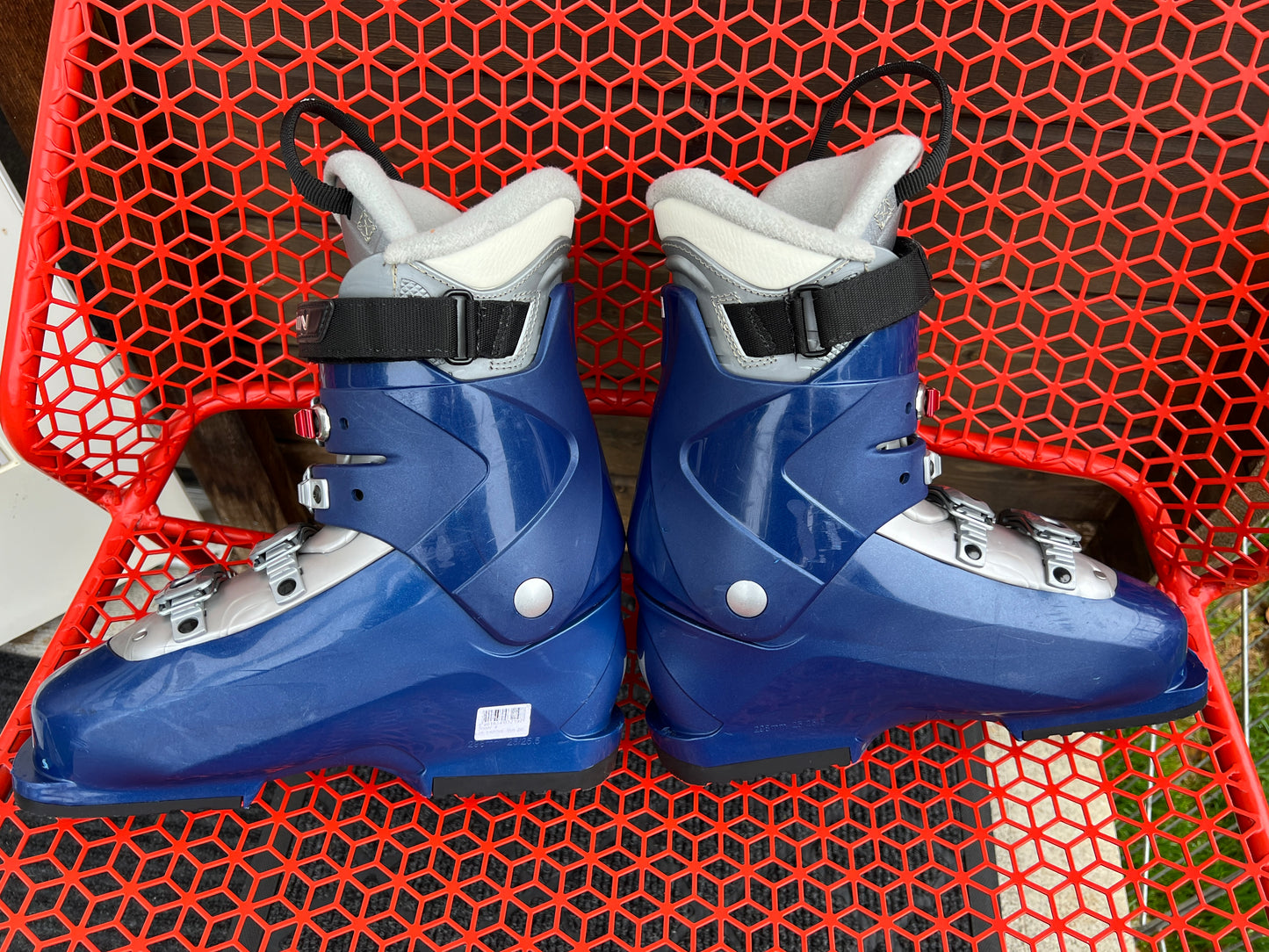 Ski Boots Mondo Size 25.5 Women Size 8 Salomon 298 mm Marine Blue With Adjustable Buckles and Pull Straps  Like New