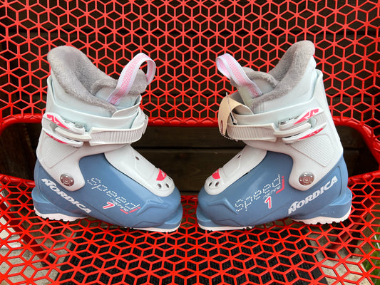 Ski Boots Mondo Size 16.0-17.5  child Size 9-11 Nordica Speed Machine 215 mm Aqua Blue White Like New