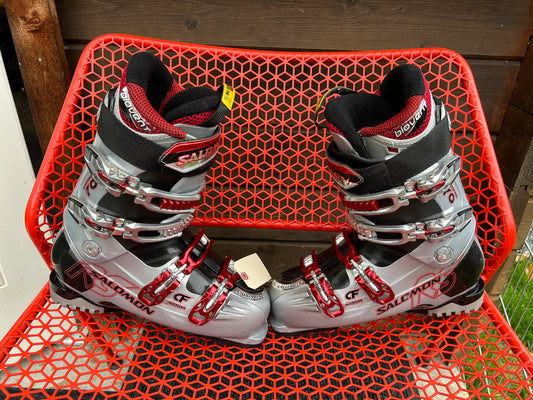 Ski Boots Mondo Size 27.5 Men Size 9 Women Size 10 Salomon  317 mm Black White Red Like new