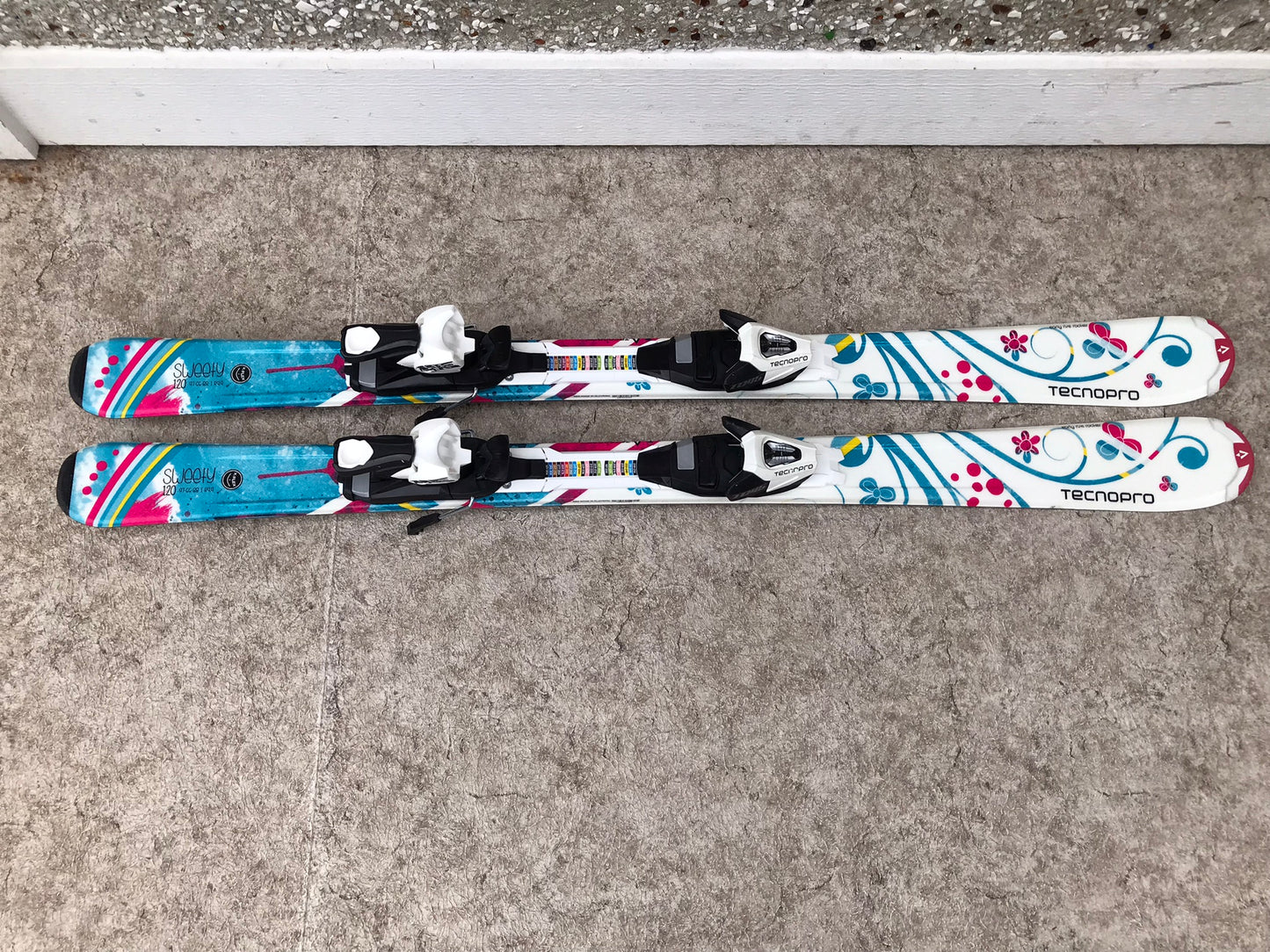 Ski 120 Techo Pro Sweety Parabolic White Teal Pink With Bindings Excellent No