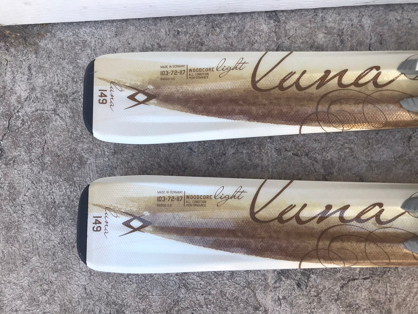 Ski 149 Volki Attivia Wood Core Parabolic Cream Brown With Bindings Excellent