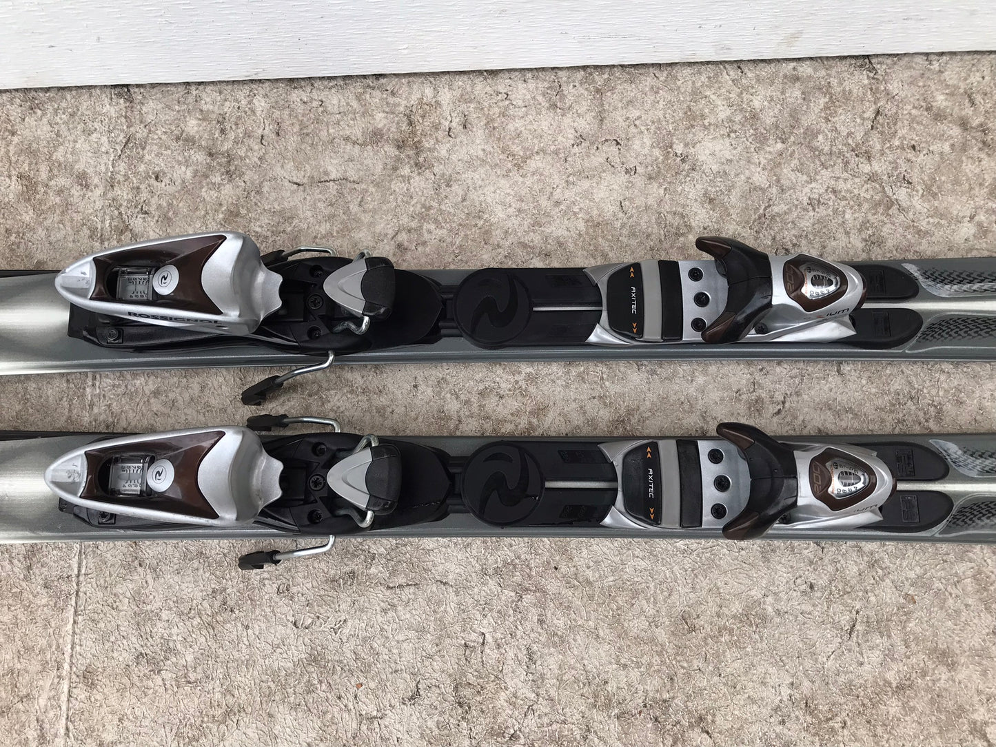 Ski 154 Rossignol Parabolic Black Grey Yellow With Bindings