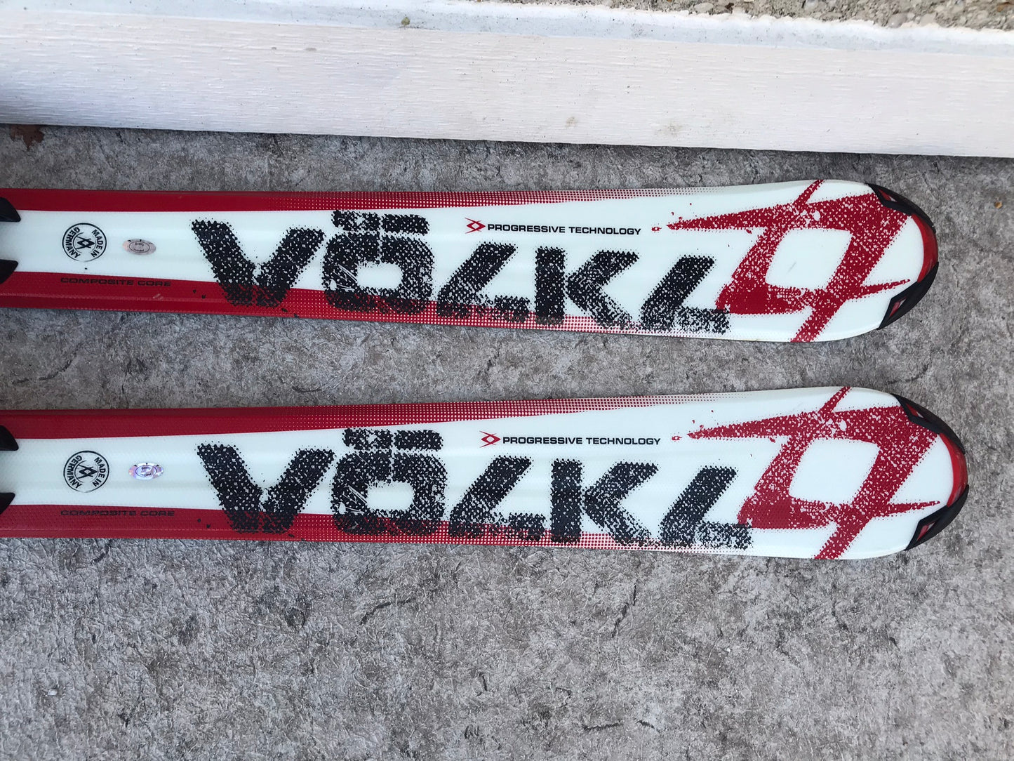 Ski 154 Volki Ride The Mountain Red Black White  Parabolic with Bindings Excellent