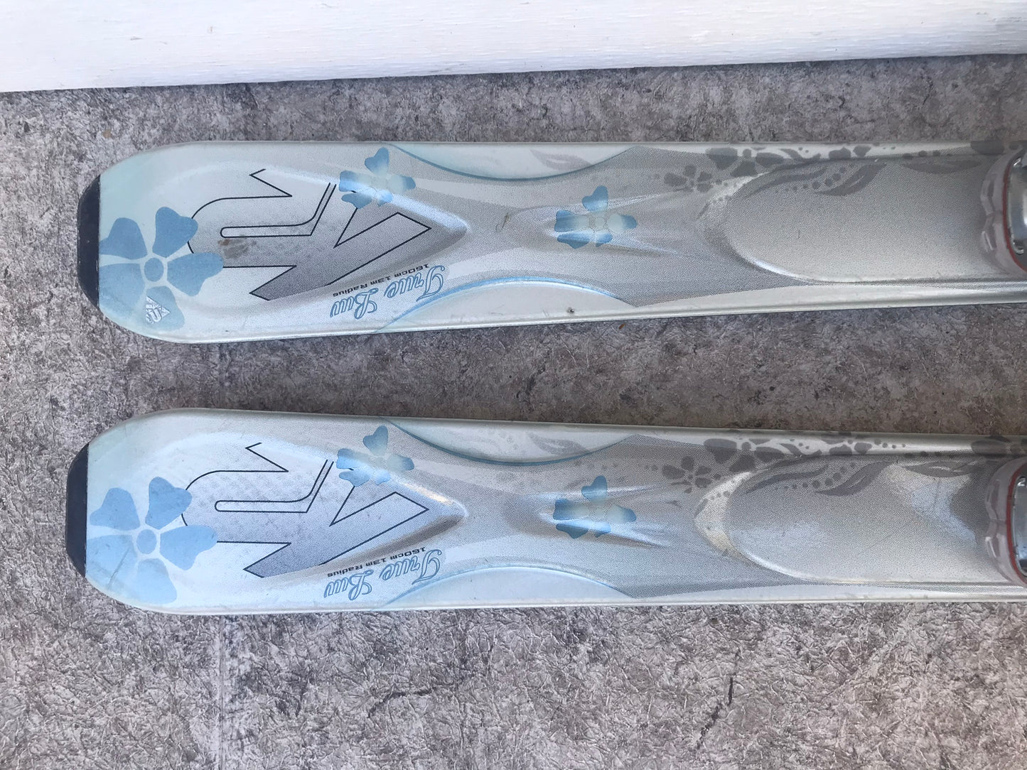 Ski 160 K-2 Tru Luv Parabolic Silver Blue Grey With Bindings Excellent
