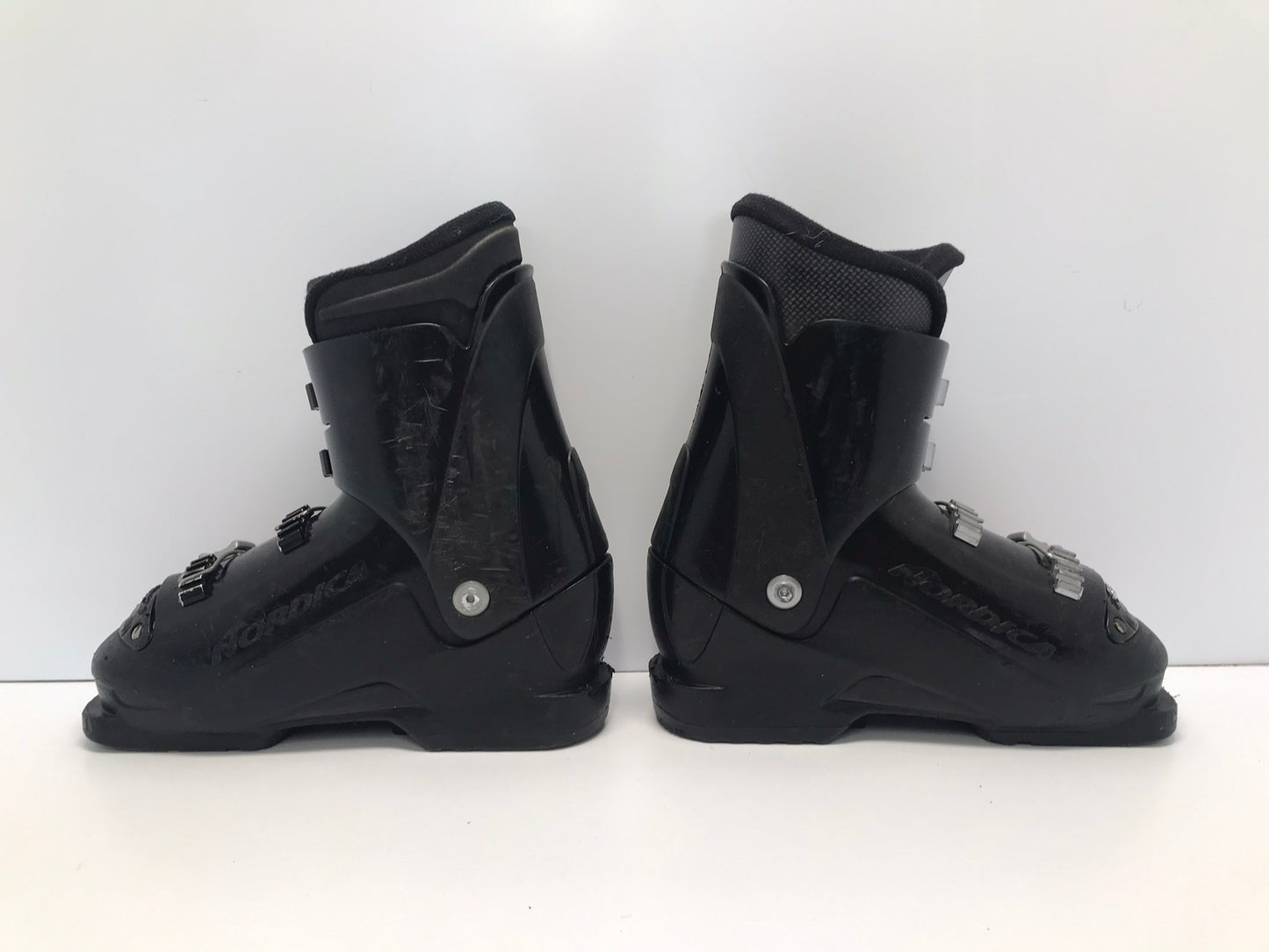 Ski Boots Mondo Size 23.0 Child Size 4-5 270 mm Black Red Minor Wear New Buckles