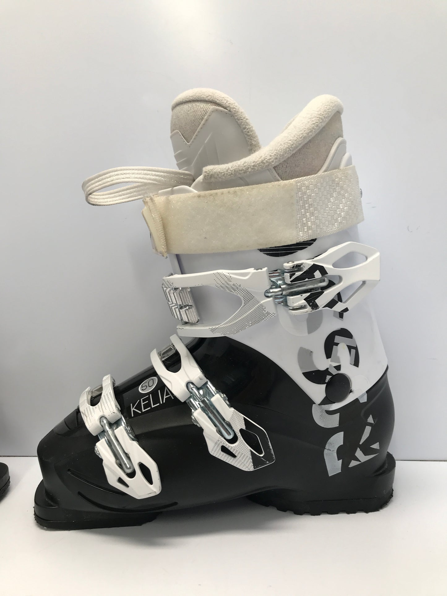 Ski Boots 24.5  Woman's 7.5 288 mm Rossignol Kelia White Black Like New