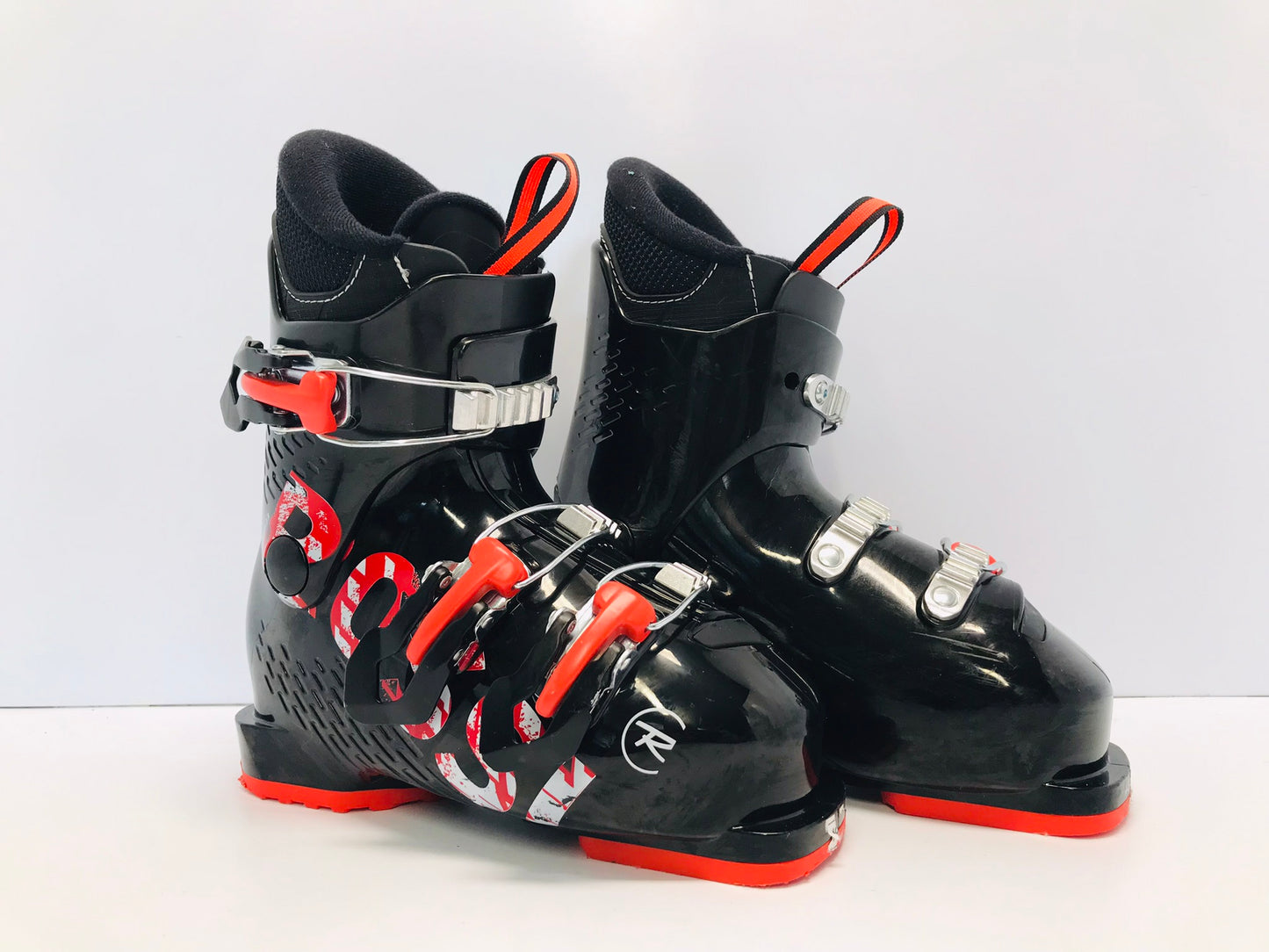 Ski Boots Mondo Size 19.5 Child Size 13.5  235 mm Rossignol JR 3 Black Tangerine Like New