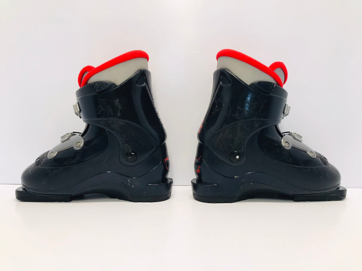 Ski Boots Mondo Size 19.5 Child Size 13.5  240 mm Salomon Black Red