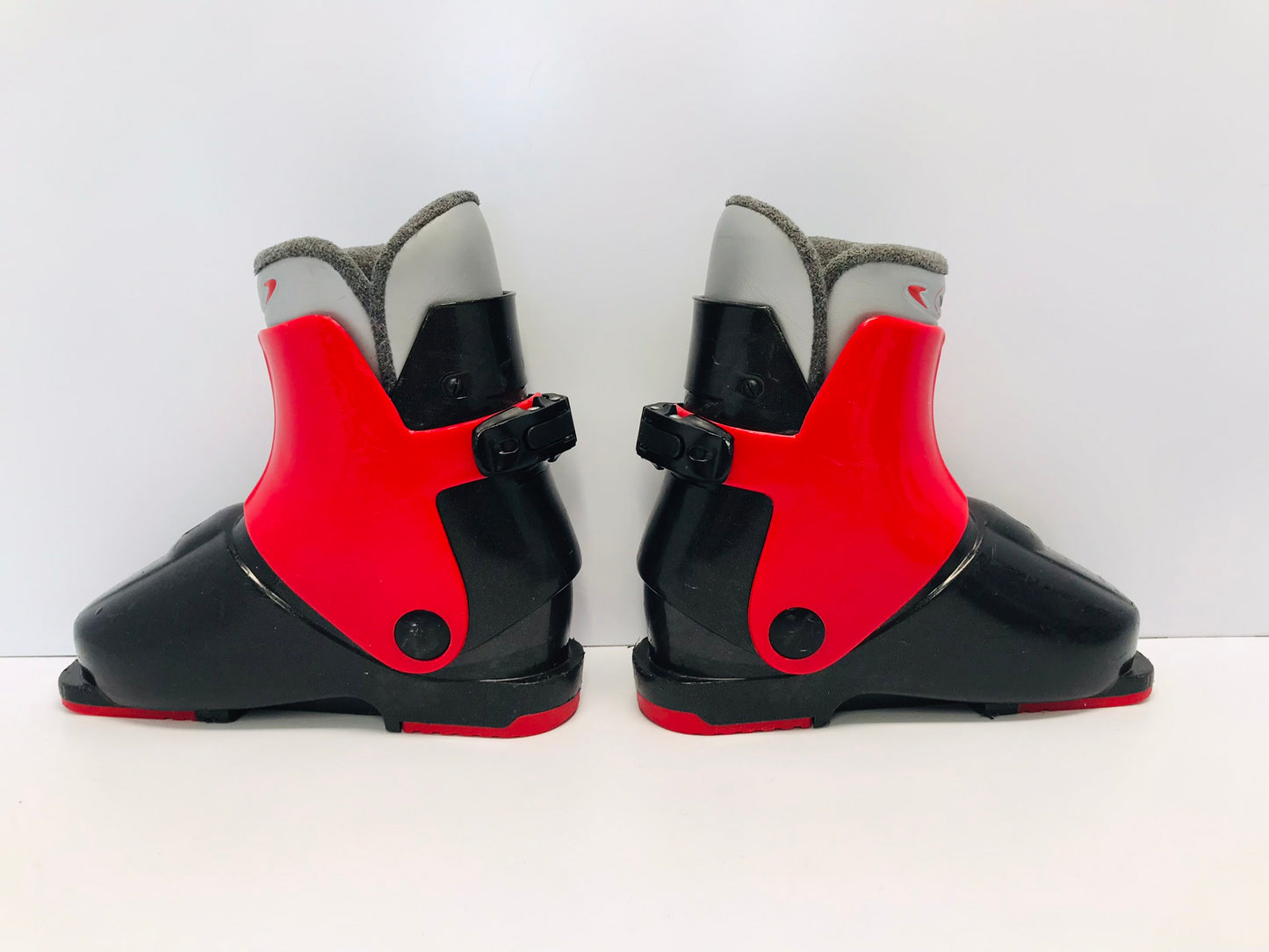 Ski Boots Mondo Size 20.5 Child Size 2  250 mm Tecno Pro Red Black