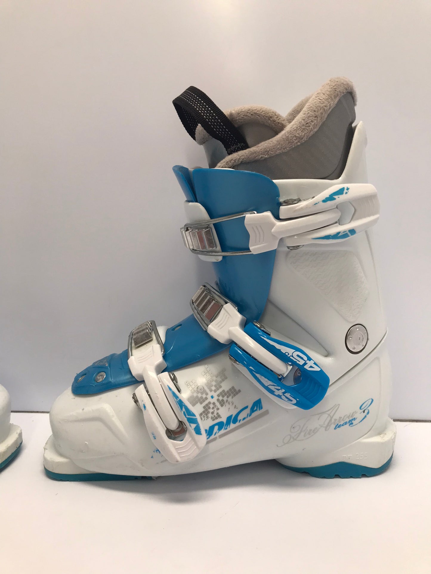 Ski Boots Mondo Size 21.5 Child Size 3-4 255 mm Nordica FireArrow White Blue Some Scratches