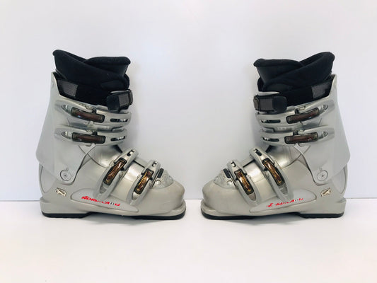 Ski Boots Mondo Size 24.0 Men's Size 6 Ladies Size 7  280 mm Nordica Grey Black