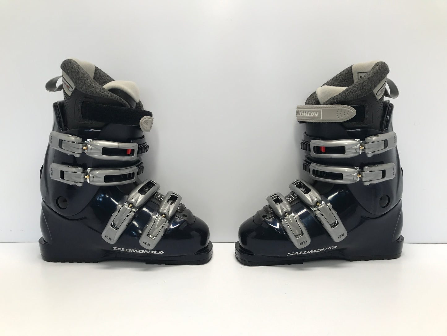 Ski Boots Mondo Size 24.5 Ladies Size 7.5 Salomon 280 mm Marine Blue Silver