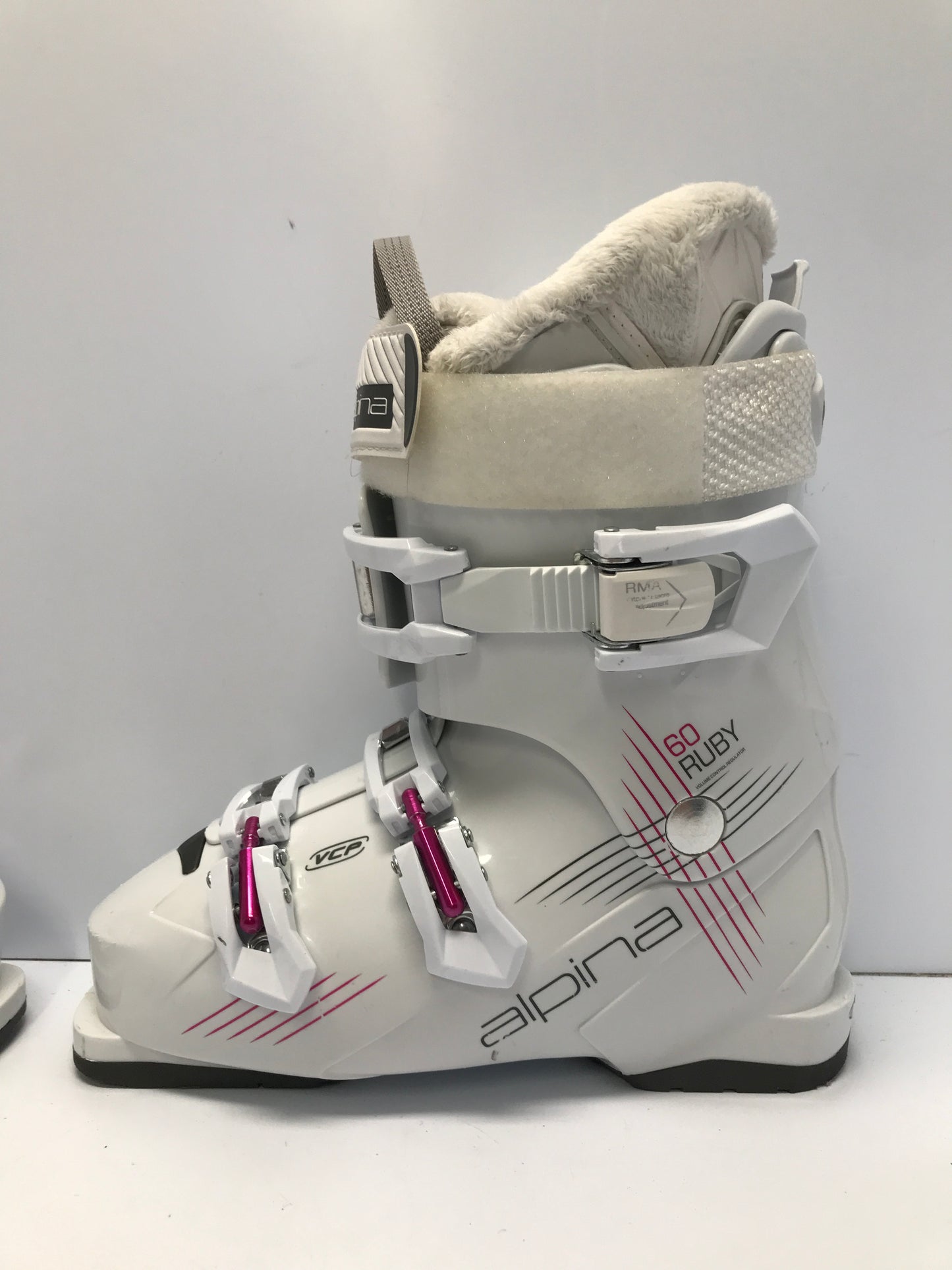 Ski Boots Mondo Size 25.5 Ladies Women Size 8.5 298 mm Alpina White Pink New