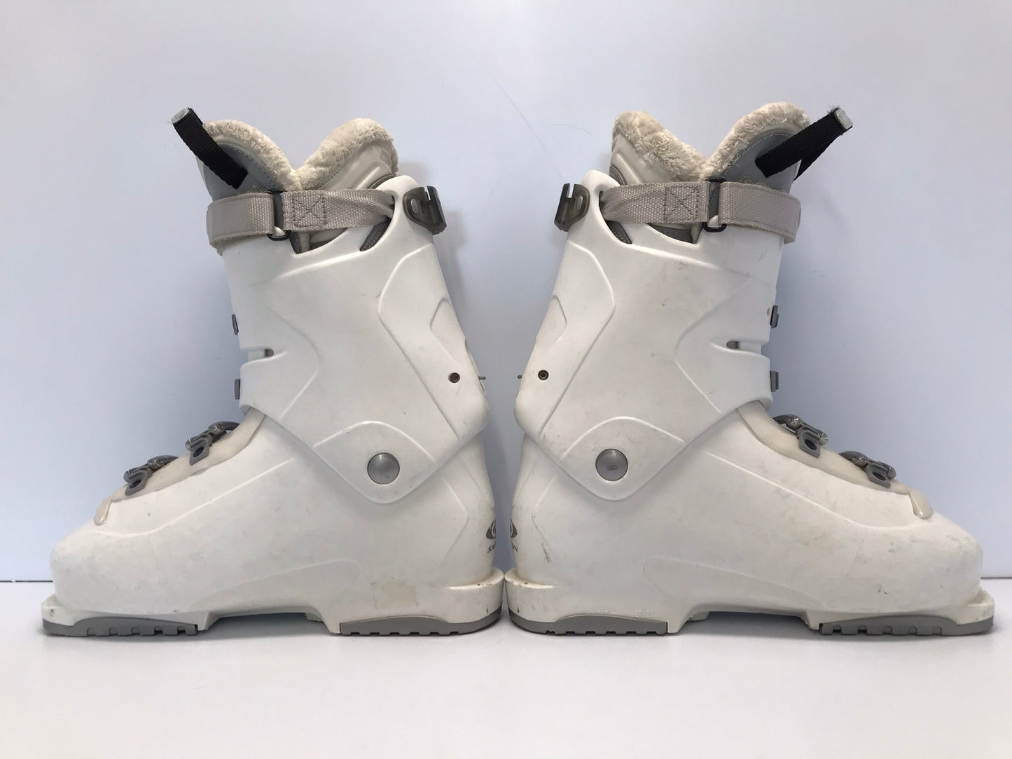 Ski Boots Mondo Size 27.5 Ladies Size 10 317mm Salomon Charm White Grey