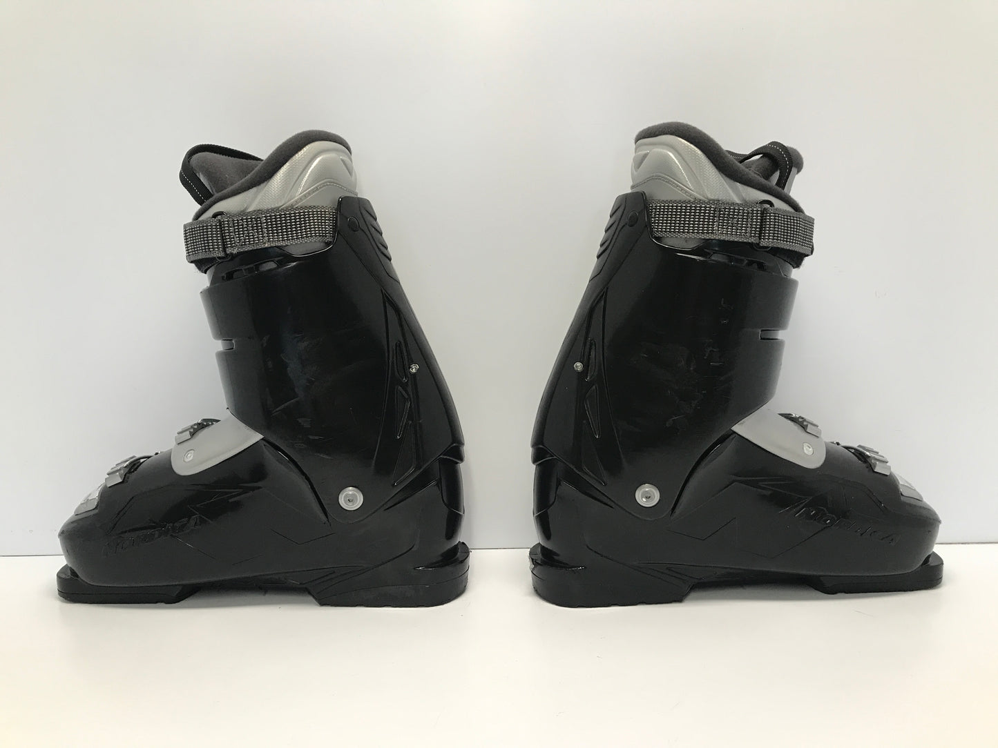 Ski Boots Mondo Size 27.5 Men's Size 7.5 Ladies 7 Size 8.5 315 mm Nordica Black Grey Red Like New