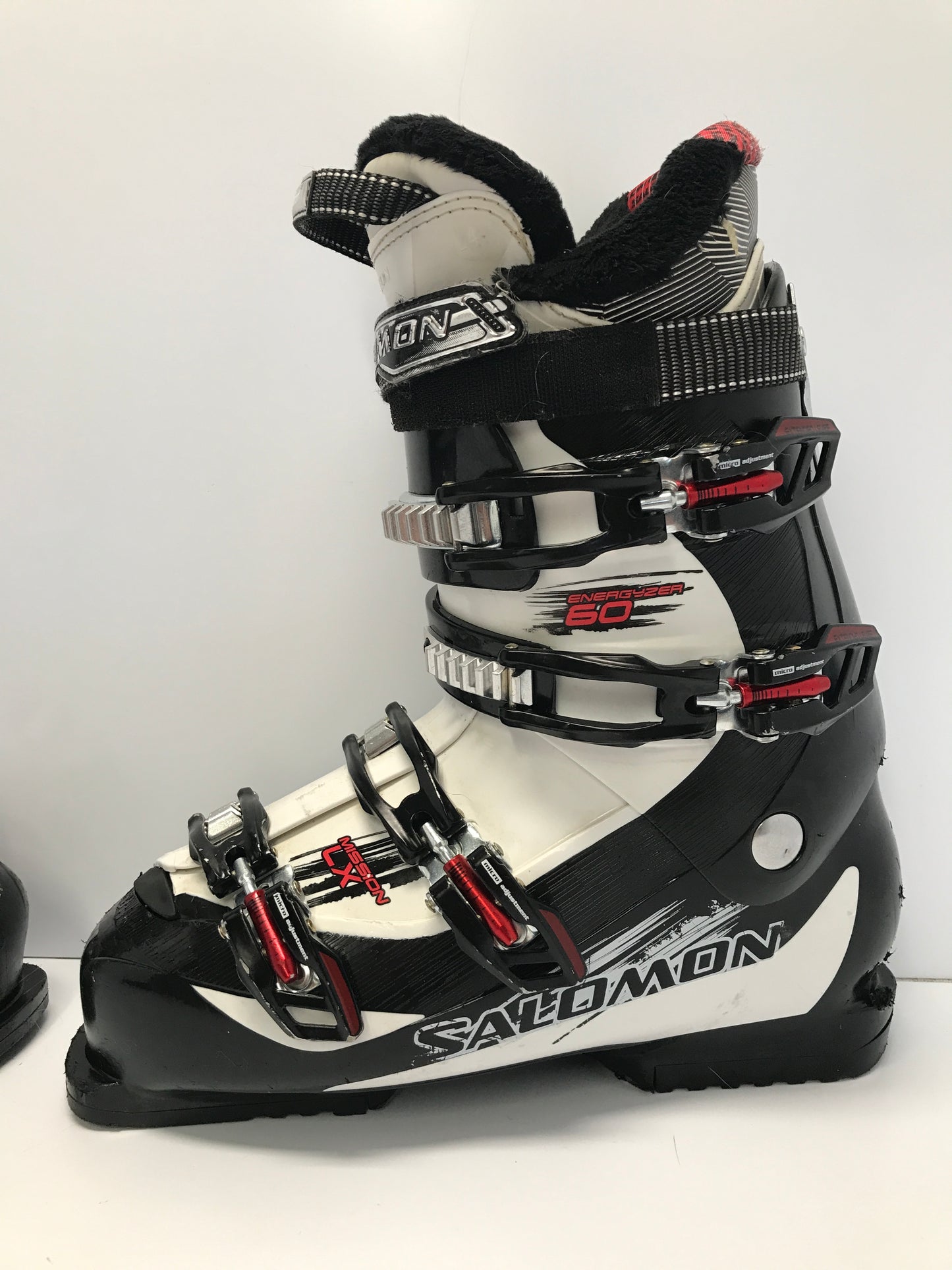 Ski Boots Mondo Size 28.0 Men's Size 10.5 Salomon 328 mm Black White