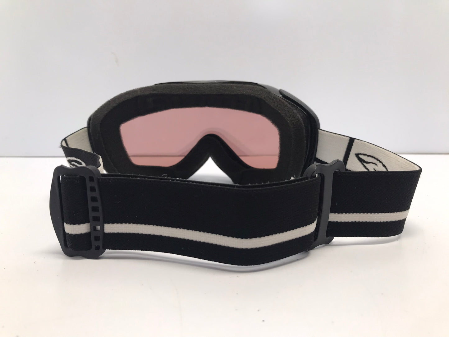 Ski Goggles Adult Size Medium Smite Black Mirrored