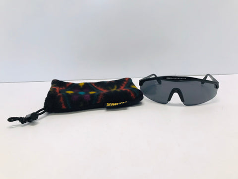 Ski Goggles Adult Size Medium Smith Black Like New