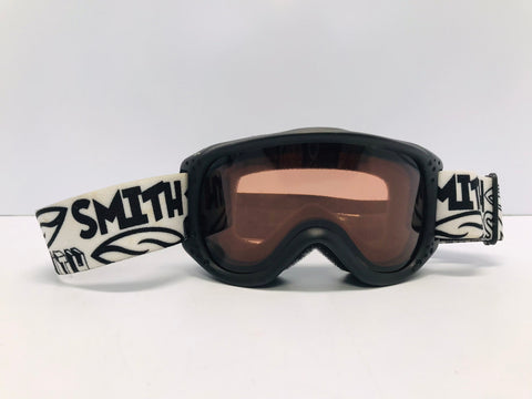 Ski Goggles Child Size 4-7 Smith Black Orange Lenses Like New