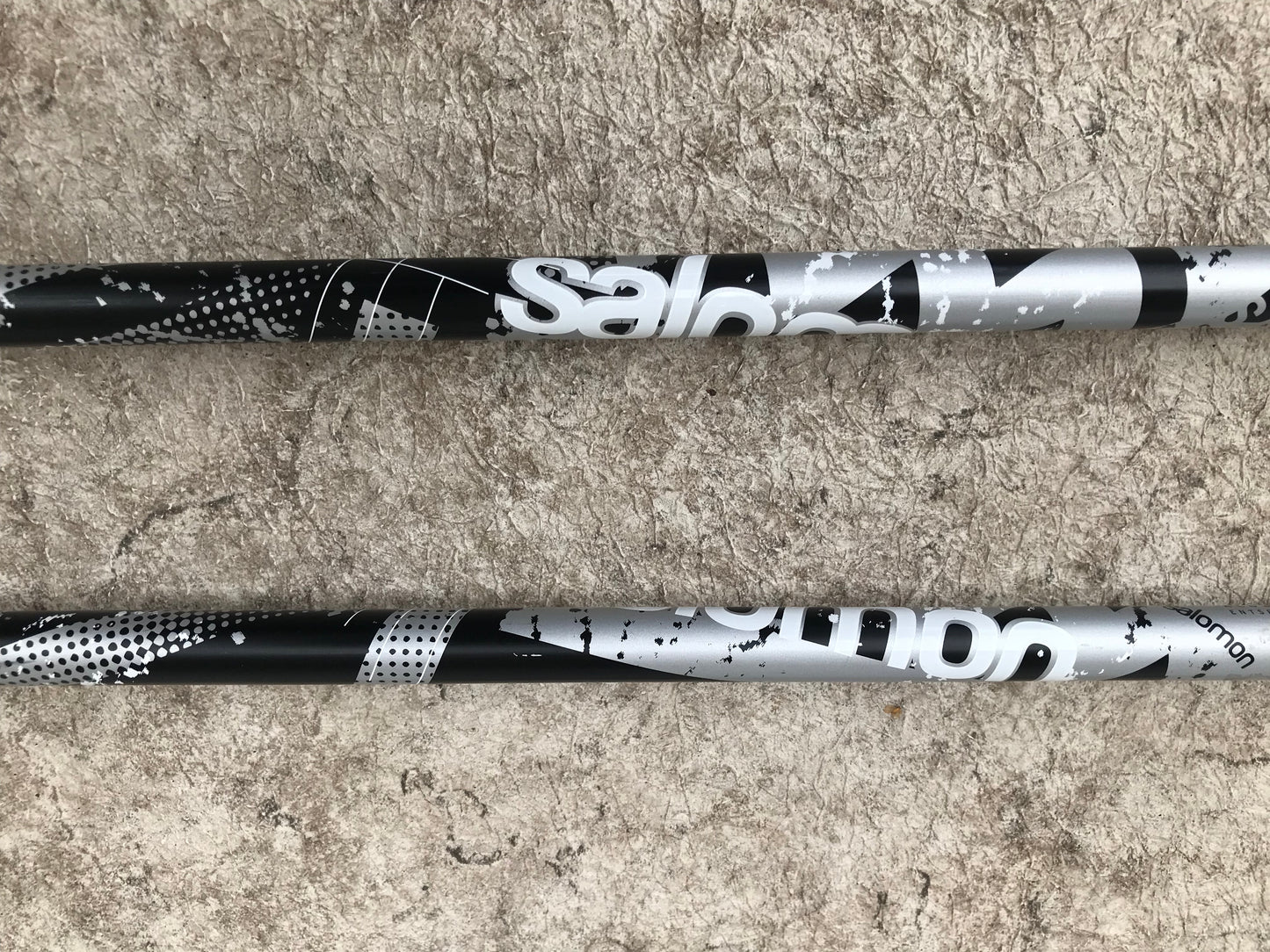 Ski Poles 48 inch 120 cm Salomon Grey Black Rubber Handles Outstanding Quality Like New