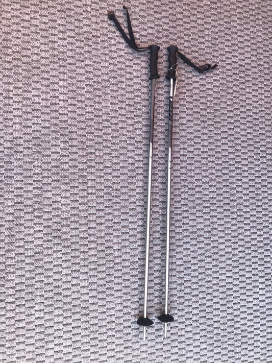 Ski Poles Adult Size 40 inch 100 cm Volki  Black Grey Outstanding Quality Like New
