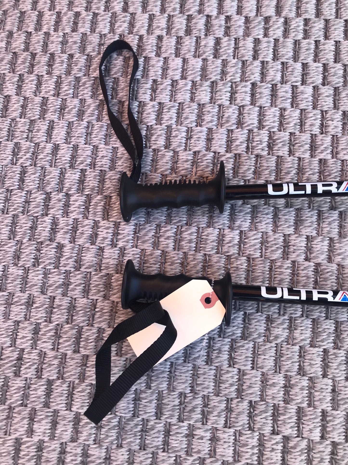 Ski Poles Adult Size 44 inch 110 cm Ultra Black Blue Red White Excellent