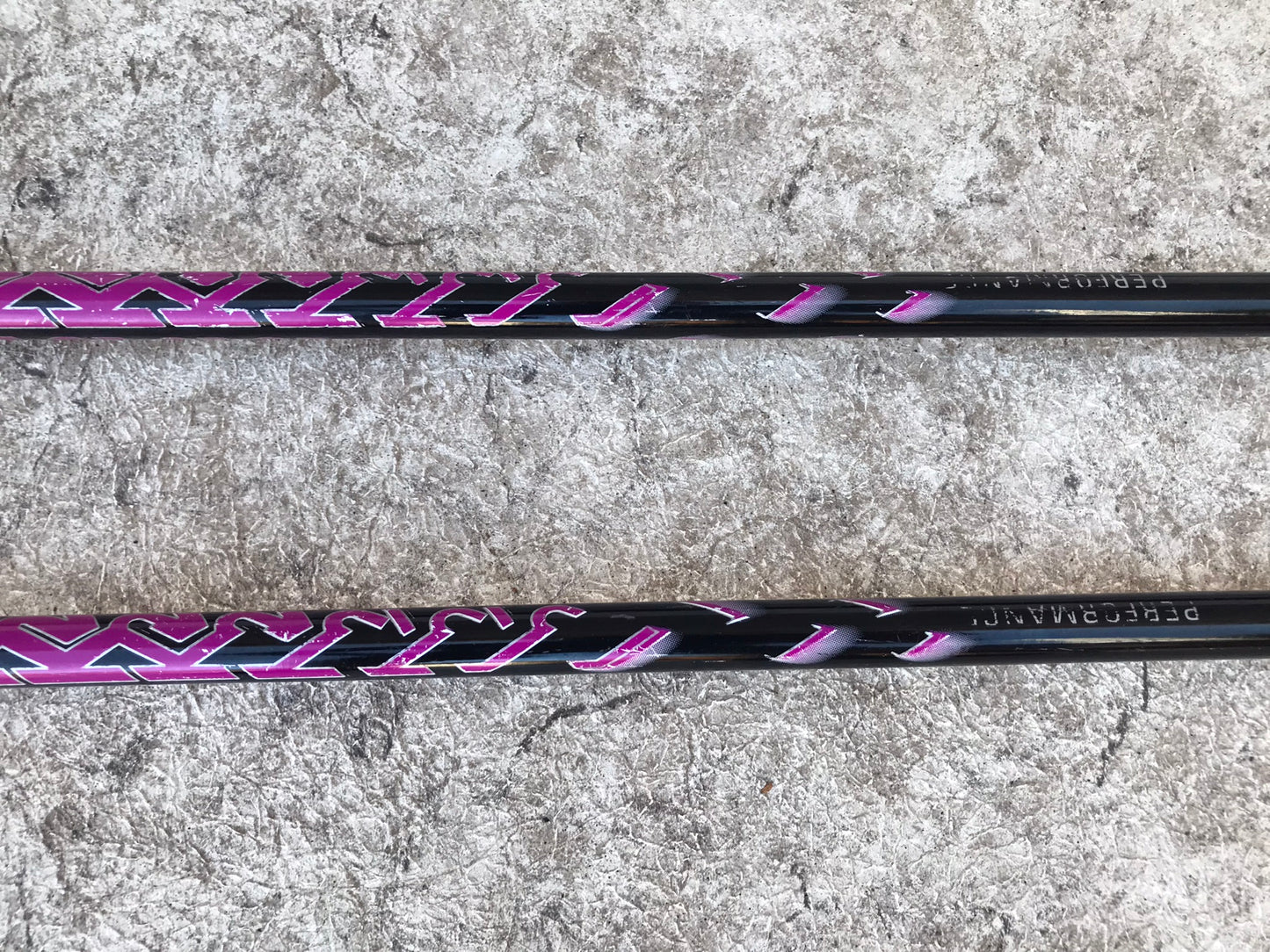 Ski Poles Adult Size 48 inch 120 cm K-2 Black Pink Rubber Handles Excellent