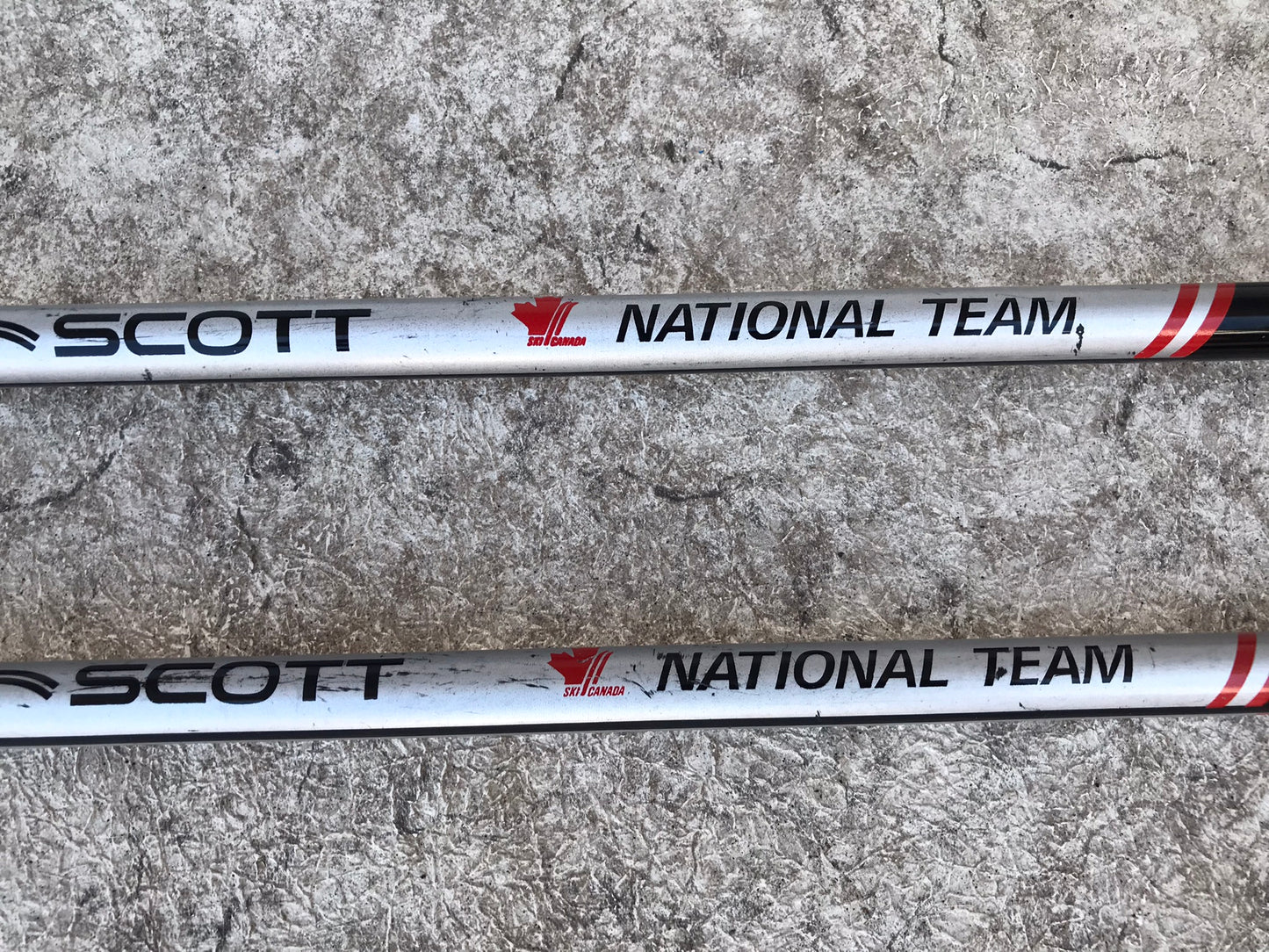 Ski Poles Adult Size 48 inch 120 cm Scott National Team Black Red Grey Rubber Handles