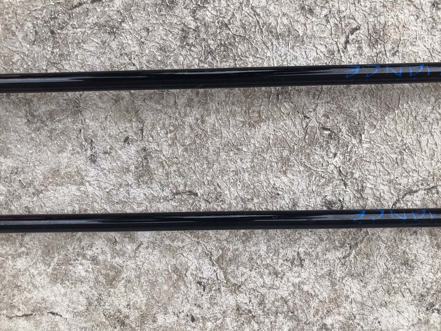 Ski Poles Adult Size 50 inch 125 cm Defiancne Black Blue Rubber Handle Excellent