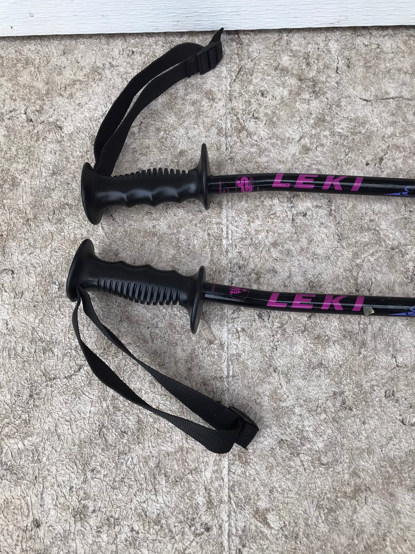 Ski Poles Adult Size 50 inch 125cm Leki Sportsline Purple Some Wear