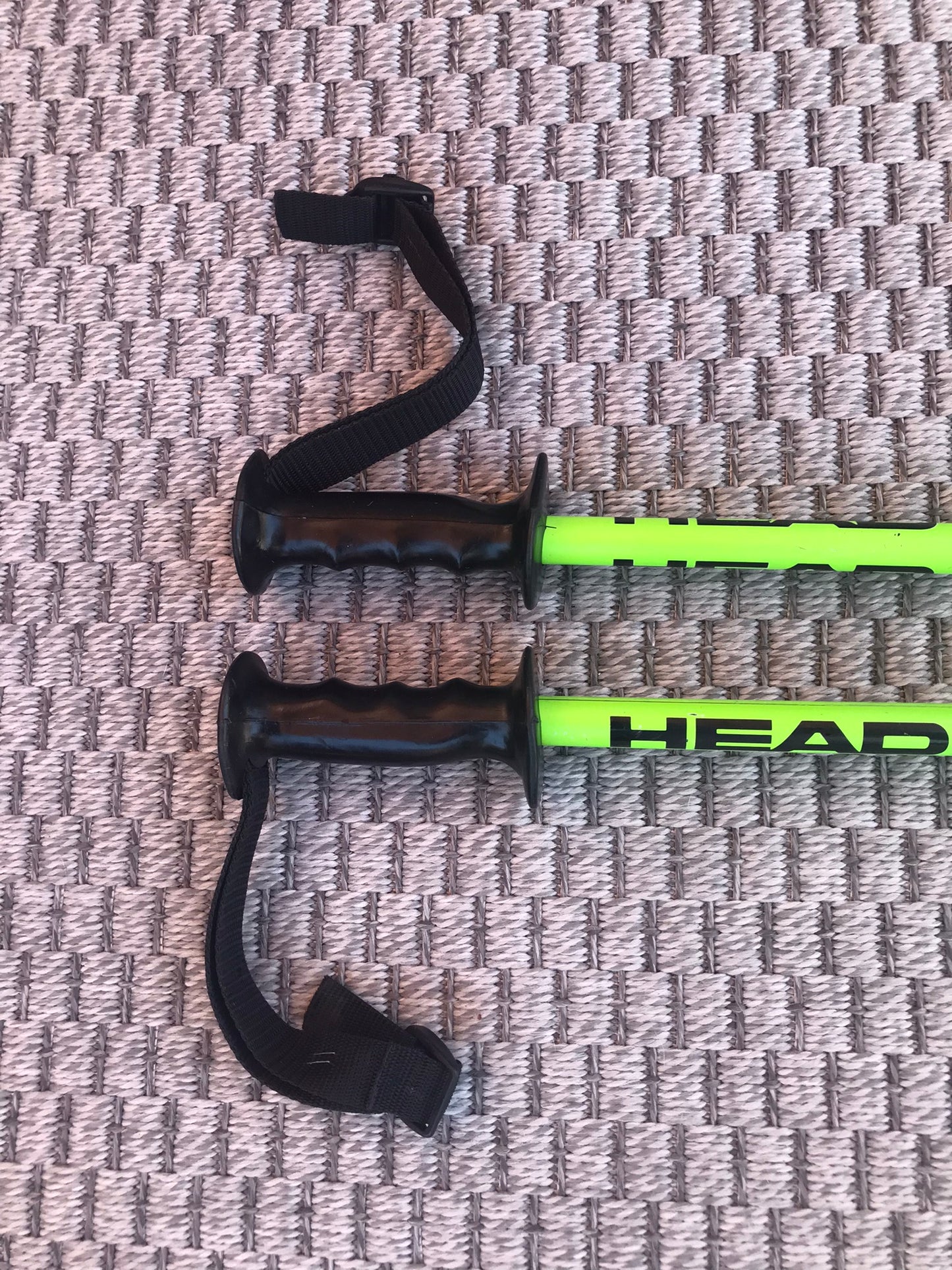 Ski Poles Adult Size 52 inch 130 cm Head  Black Lime Excellent