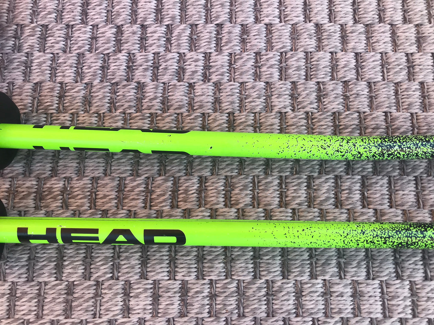 Ski Poles Adult Size 52 inch 130 cm Head  Black Lime Excellent